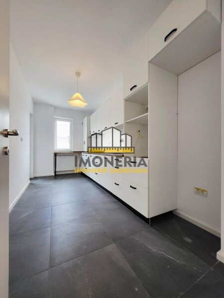 1 Decembrie, 1 km metrou, 3 camere decomandat, 0% comision, optional parcare/boxa.